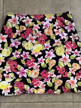 Size 14 Fruit print skirt in vibrant colors. Citrus Floral.  Excellent condition